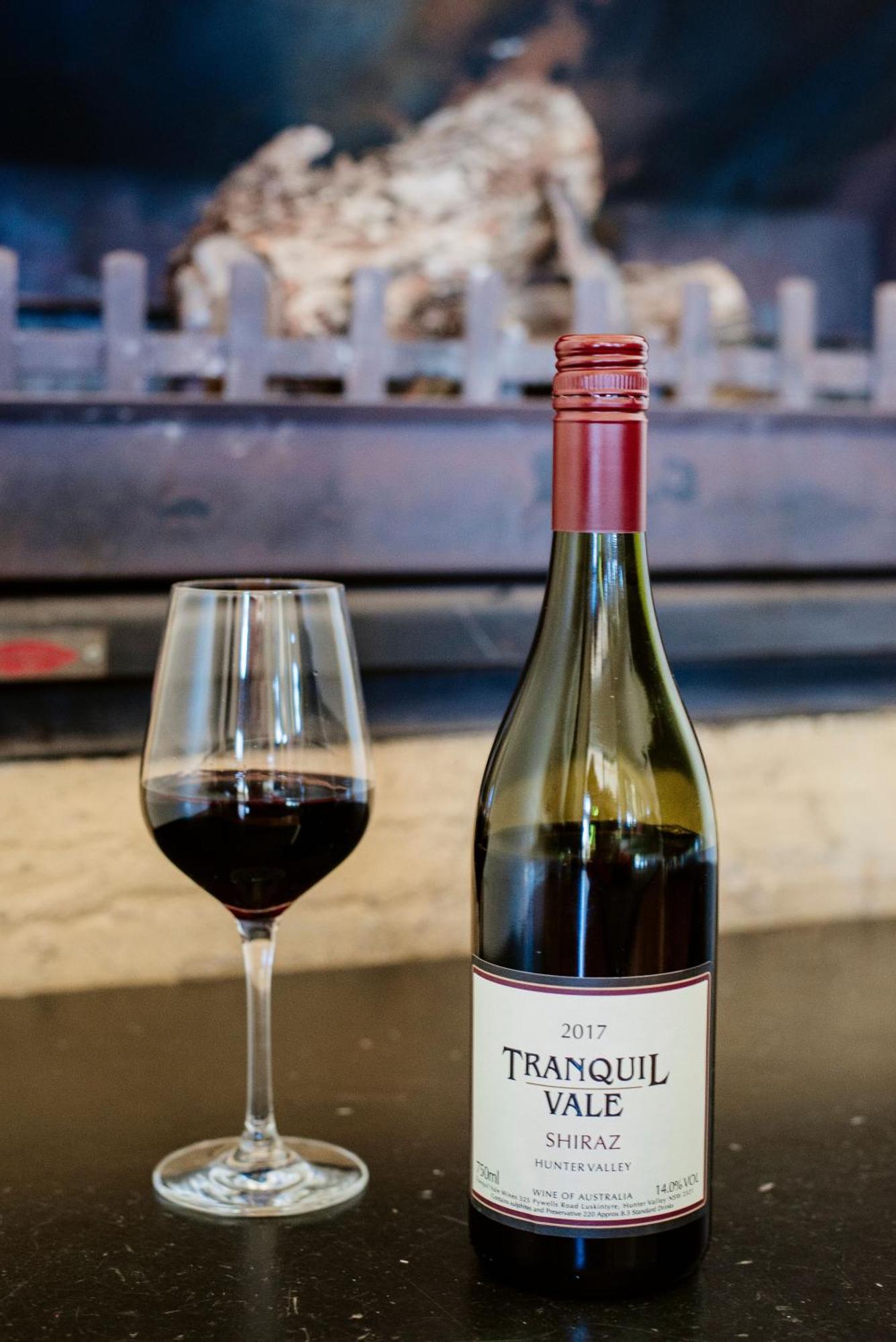 Tranquil Vale Vineyard Hotel Luskintyre Bagian luar foto