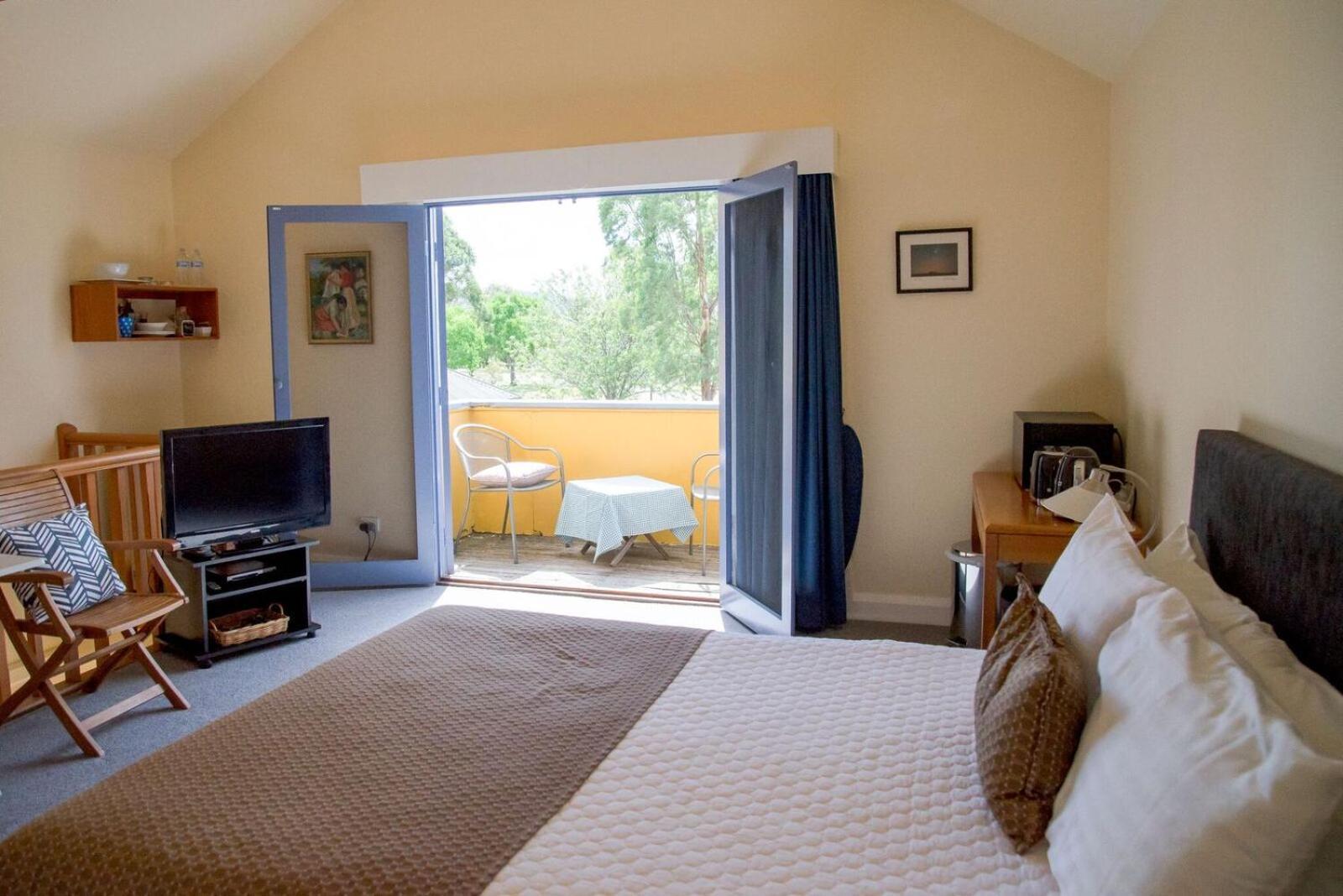 Tranquil Vale Vineyard Hotel Luskintyre Bagian luar foto