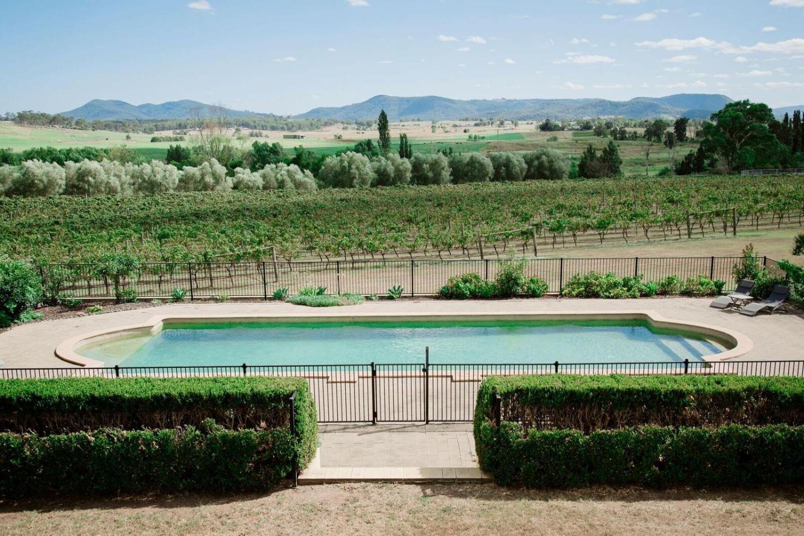 Tranquil Vale Vineyard Hotel Luskintyre Bagian luar foto