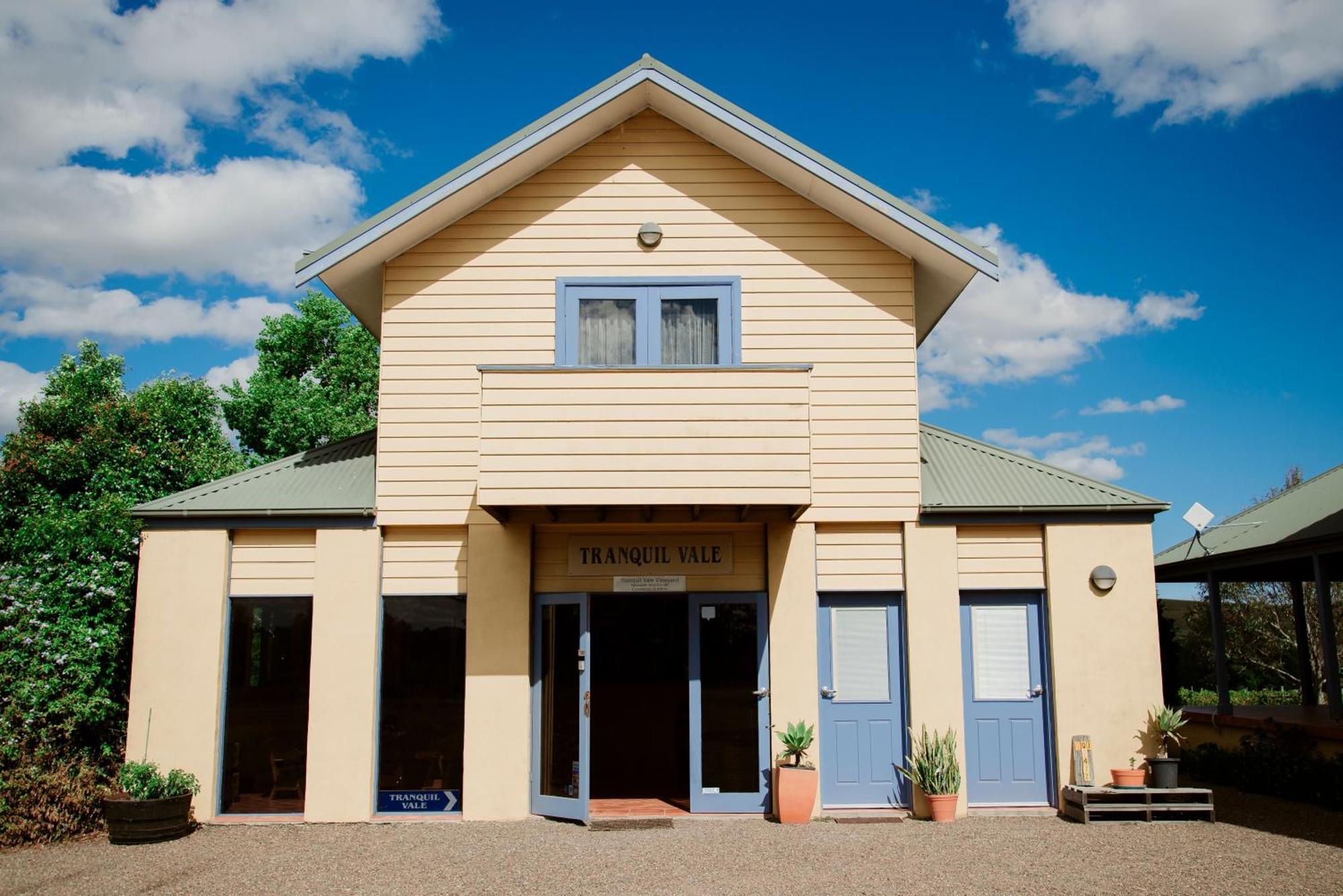 Tranquil Vale Vineyard Hotel Luskintyre Bagian luar foto