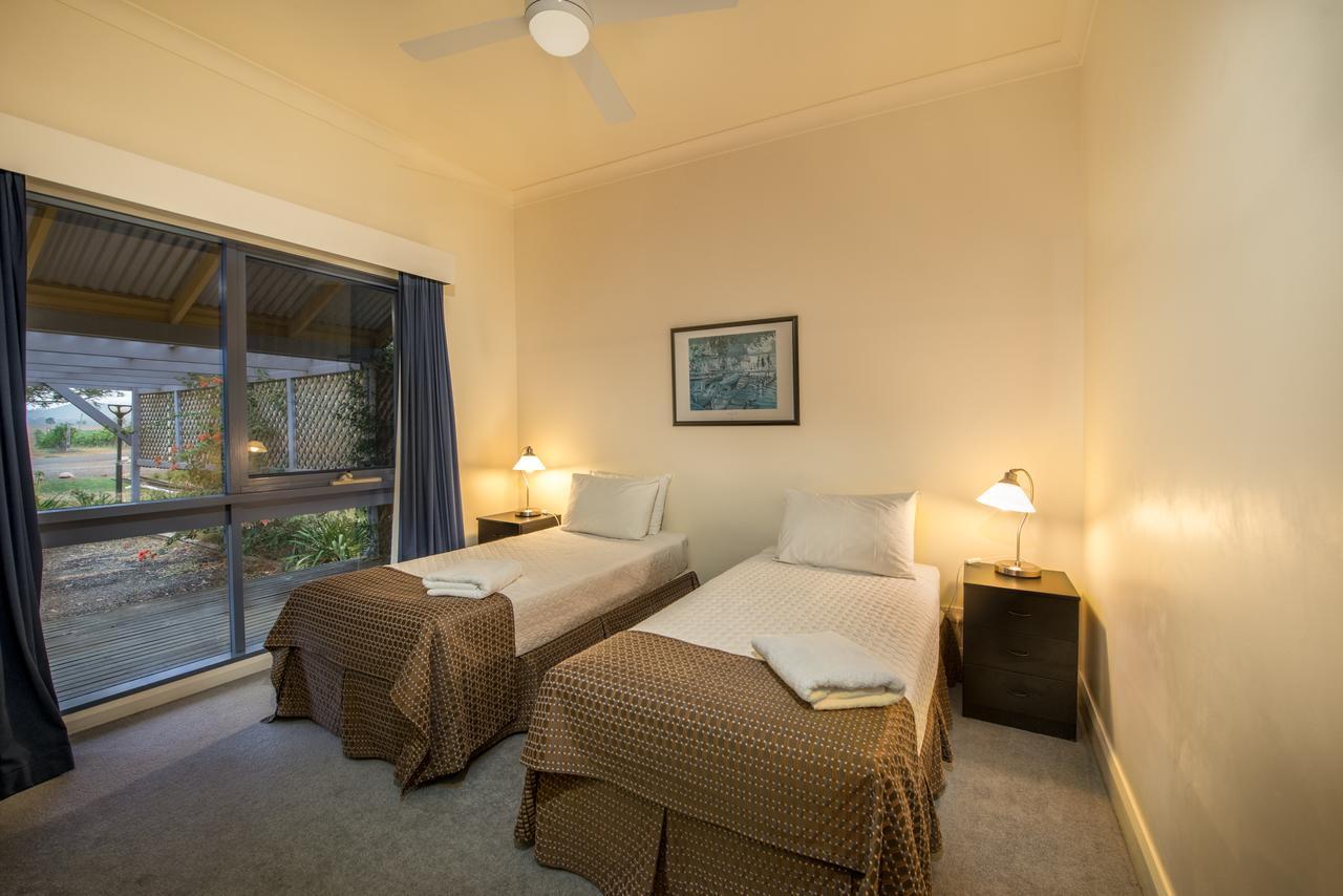 Tranquil Vale Vineyard Hotel Luskintyre Bagian luar foto